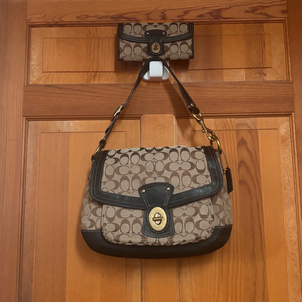 ✨ Vintage COACH Signature Canvas Turnlock Shoulder Bag and Matching Wallet ✨